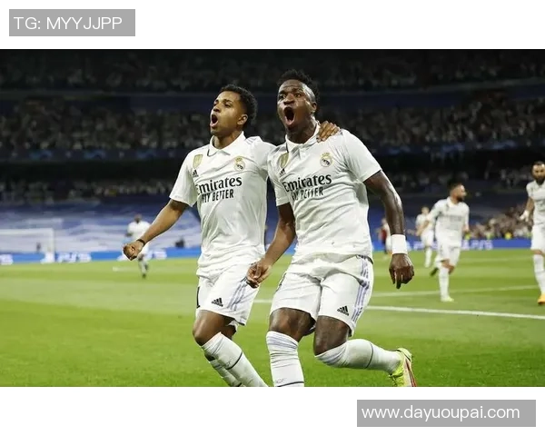 中超激战热刺与皇马战成平局补时进球引发全场狂欢解析